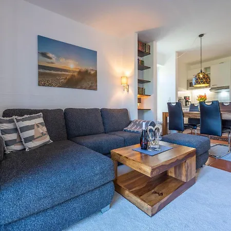 Rugana - Komfort Mit 1 Schlafzimmer Und Terrasse C08 Apartment