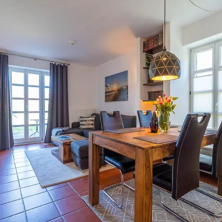 Rugana - Komfort Mit 1 Schlafzimmer Und Terrasse C08 Apartment