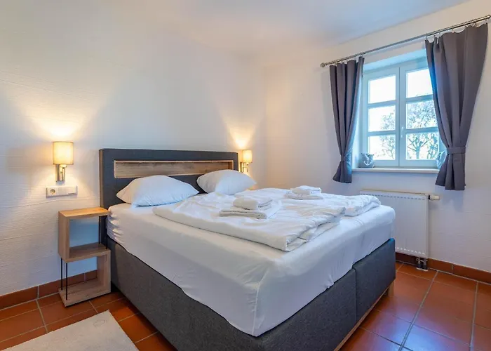 Rugana - Komfort Mit 1 Schlafzimmer Und Terrasse C08 * Дранске